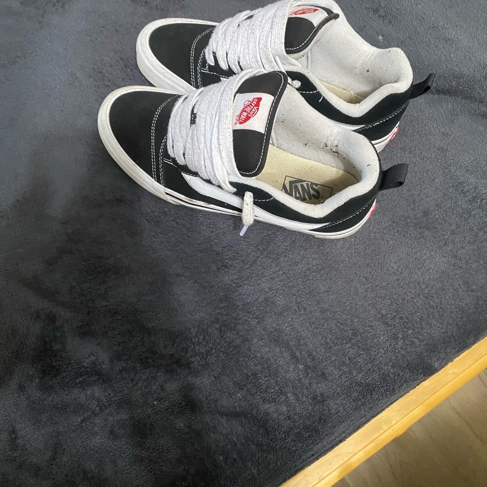 Vans Knu Skool Mens Sneakers Size 9